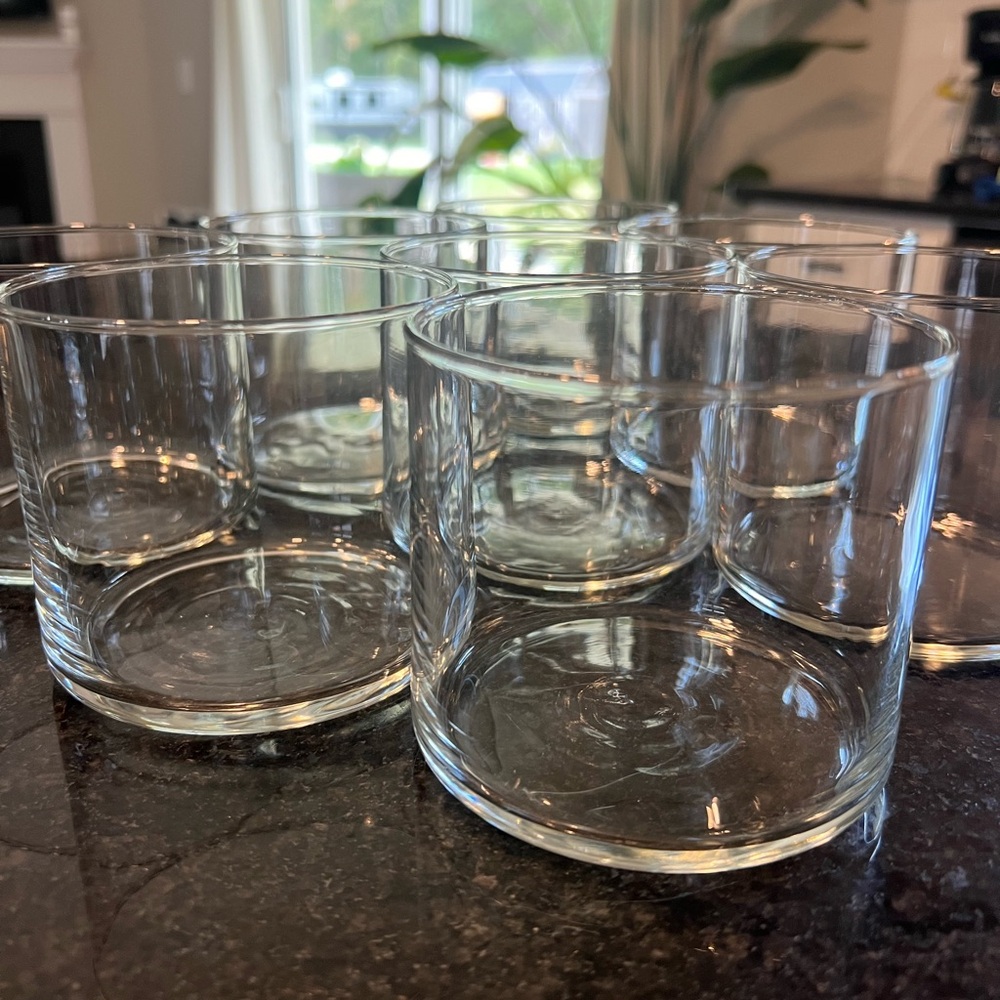 Set of 8 bath and body works 3 wick candle jars.